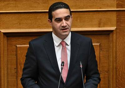 &Mu;. &Kappa;&alpha;&tau;&rho;ί&nu;&eta;&sigmaf;: &laquo;&Eta; &kappa;&upsilon;&beta;έ&rho;&nu;&eta;&sigma;&eta; έ&chi;&epsilon;&iota; &alpha;&phi;ή&sigma;&epsilon;&iota; &alpha;&nu;&upsilon;&pi;&epsilon;&rho;ά&sigma;&pi;&iota;&sigma;&tau;&omicron;&upsilon;&sigmaf; &tau;&omicron;&upsilon;&sigmaf; Έ&lambda;&lambda;&eta;&nu;&epsilon;&sigmaf; &pi;&omicron;&lambda;ί&tau;&epsilon;&sigmaf; &alpha;&pi;έ&nu;&alpha;&nu;&tau;&iota; &sigma;&tau;&eta;&nu; &alpha;&kappa;&rho;ί&beta;&epsilon;&iota;&alpha;&raquo;