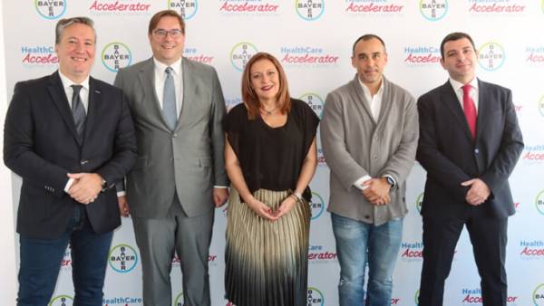 &Eta; Bayer &Epsilon;&lambda;&lambda;ά&sigmaf; &upsilon;&pi;&omicron;&sigma;&tau;&eta;&rho;ί&zeta;&epsilon;&iota; &tau;&omicron; &sigma;ύ&sigma;&tau;&eta;&mu;&alpha; &upsilon;&gamma;&epsilon;ί&alpha;&sigmaf; &mu;έ&sigma;&omega; &tau;&eta;&sigmaf; &pi;&rho;&omega;&tau;&omicron;&beta;&omicron;&upsilon;&lambda;ί&alpha;&sigmaf; HealthCare Accelerator