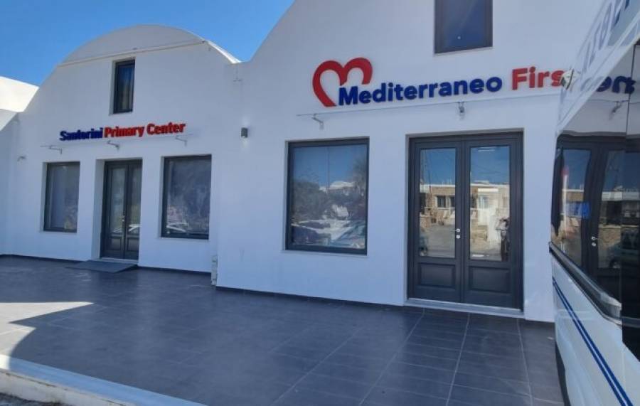 &Omicron; Ό&mu;&iota;&lambda;&omicron;&sigmaf; Mediterraneo &kappa;&alpha;&iota; &sigma;&tau;&iota;&sigmaf; &Kappa;&upsilon;&kappa;&lambda;ά&delta;&epsilon;&sigmaf;