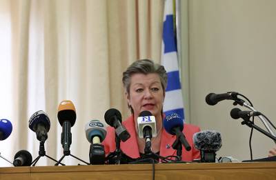 &Eta; &Epsilon;&upsilon;&rho;&omega;&pi;&alpha;ί&alpha; &Epsilon;&pi;ί&tau;&rho;&omicron;&pi;&omicron;&sigmaf; &Gamma;&iota;ό&chi;&alpha;&nu;&sigma;&omicron;&nu; &pi;&rho;&omicron;&epsilon;&iota;&delta;&omicron;&pi;&omicron;&iota;&epsilon;ί &gamma;&iota;&alpha; &laquo;&tau;&epsilon;&rho;ά&sigma;&tau;&iota;&omicron; &kappa;ί&nu;&delta;&upsilon;&nu;&omicron; &tau;&rho;&omicron;&mu;&omicron;&kappa;&rho;&alpha;&tau;&iota;&kappa;ώ&nu; &epsilon;&pi;&iota;&theta;έ&sigma;&epsilon;&omega;&nu;&raquo;