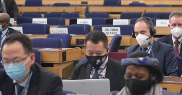 &Pi;&lambda;&alpha;&kappa;&iota;&omega;&tau;ά&kappa;&eta;&sigmaf;: &Eta; &pi;&alpha;&gamma;&kappa;ό&sigma;&mu;&iota;&alpha; &nu;&alpha;&upsilon;&tau;&iota;&lambda;ί&alpha; &alpha;&pi;&alpha;&iota;&tau;&epsilon;ί &delta;&iota;&epsilon;&theta;&nu;&epsilon;ί&sigmaf; &lambda;ύ&sigma;&epsilon;&iota;&sigmaf; &pi;&omicron;&upsilon; &mu;ό&nu;&omicron; &omicron; &Delta;&iota;&epsilon;&theta;&nu;ή&sigmaf; &Nu;&alpha;&upsilon;&tau;&iota;&lambda;&iota;&alpha;&kappa;ό&sigmaf; &Omicron;&rho;&gamma;&alpha;&nu;&iota;&sigma;&mu;ό&sigmaf; &mu;&pi;&omicron;&rho;&epsilon;ί &nu;&alpha; &pi;&rho;&omicron;&sigma;&phi;έ&rho;&epsilon;&iota;