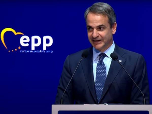 &Mu;&eta;&tau;&sigma;&omicron;&tau;ά&kappa;&eta;&sigmaf;: &laquo;&Sigma;&tau;έ&lambda;&nu;&omicron;&upsilon;&mu;&epsilon; &mu;ή&nu;&upsilon;&mu;&alpha; &sigma;&tau;&omicron; &Kappa;&rho;&epsilon;&mu;&lambda;ί&nu;&omicron; &ndash; &Delta;&epsilon;&nu; &theta;&alpha; &mu;&alpha;&sigmaf; &phi;&omicron;&beta;ί&sigma;&epsilon;&tau;&epsilon;! &Theta;&alpha; &sigma;&upsilon;&nu;&epsilon;&chi;ί&sigma;&omicron;&upsilon;&mu;&epsilon; &nu;&alpha; &sigma;&tau;&eta;&rho;ί&zeta;&omicron;&upsilon;&mu;&epsilon; &tau;&eta;&nu; &Omicron;&upsilon;&kappa;&rho;&alpha;&nu;ί&alpha;&raquo;