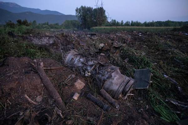 &Nu;&epsilon;&kappa;&rho;ά &kappa;&alpha;&iota; &tau;&alpha; &omicron;&kappa;&tau;ώ &mu;έ&lambda;&eta; &tau;&omicron;&upsilon; &pi;&lambda;&eta;&rho;ώ&mu;&alpha;&tau;&omicron;&sigmaf; &tau;&omicron;&upsilon; Antonov