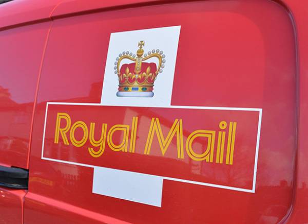 &Beta;&rho;&epsilon;&tau;&alpha;&nu;ί&alpha;: &Eta; Royal Mail &pi;&epsilon;&rho;&iota;&kappa;ό&pi;&tau;&epsilon;&iota; 700 &theta;έ&sigma;&epsilon;&iota;&sigmaf; &delta;&iota;&omicron;&iota;&kappa;&eta;&tau;&iota;&kappa;&omicron;ύ &pi;&rho;&omicron;&sigma;&omega;&pi;&iota;&kappa;&omicron;ύ