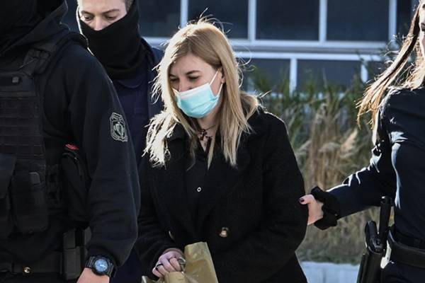 &Delta;&iota;&sigmaf; &iota;&sigma;ό&beta;&iota;&alpha; &gamma;&iota;&alpha; &tau;&omicron;&upsilon;&sigmaf; &theta;&alpha;&nu;ά&tau;&omicron;&upsilon;&sigmaf; &Mu;&alpha;&lambda;έ&nu;&alpha;&sigmaf; &kappa;&alpha;&iota; Ί&rho;&iota;&delta;&alpha;&sigmaf; &eta; &Rho;&omicron;ύ&lambda;&alpha; &Pi;&iota;&sigma;&pi;&iota;&rho;ί&gamma;&kappa;&omicron;&upsilon;