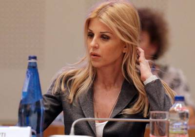 &Nu;&Delta;: &Kappa;&alpha;&tau;&alpha;&delta;&iota;&kappa;ά&zeta;&omicron;&upsilon;&mu;&epsilon; &tau;&eta;&nu; &epsilon;&pi;ί&theta;&epsilon;&sigma;&eta; &sigma;&tau;&omicron; &gamma;&rho;&alpha;&phi;&epsilon;ί&omicron; &tau;&eta;&sigmaf; Έ&lambda;&epsilon;&nu;&alpha;&sigmaf; &Rho;ά&pi;&tau;&eta;