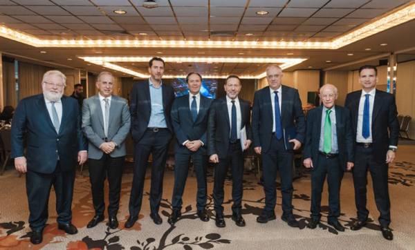 &Pi;&Epsilon;&Phi;: &Epsilon;&pi;&alpha;&nu;&epsilon;&kappa;&lambda;&omicron;&gamma;ή &Theta;&epsilon;ό&delta;&omega;&rho;&omicron;&upsilon; &Tau;&rho;ύ&phi;&omega;&nu; &sigma;&tau;&eta;&nu; &Pi;&rho;&omicron;&epsilon;&delta;&rho;ί&alpha; &kappa;&alpha;&iota; &alpha;&nu;ά&delta;&epsilon;&iota;&xi;&eta; &nu;έ&omicron;&upsilon; &Delta;&Sigma;