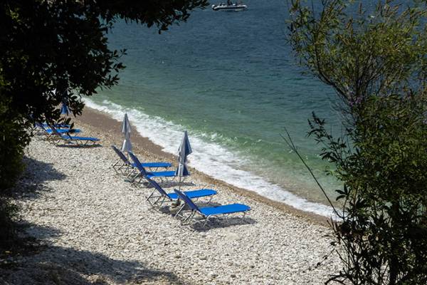 &Epsilon;&Tau;&Alpha;&Delta;: Online &alpha;&iota;&tau;ή&sigma;&epsilon;&iota;&sigmaf; &epsilon;&kappa;&mu;ί&sigma;&theta;&omega;&sigma;&eta;&sigmaf; &pi;&alpha;&lambda;&alpha;&iota;ώ&nu; &alpha;&iota;&gamma;&iota;&alpha;&lambda;ώ&nu; ή &alpha;&iota;&gamma;&iota;&alpha;&lambda;ώ&nu; &alpha;&pi;ό ό&mu;&omicron;&rho;&epsilon;&sigmaf; &epsilon;&pi;&iota;&chi;&epsilon;&iota;&rho;ή&sigma;&epsilon;&iota;&sigmaf;