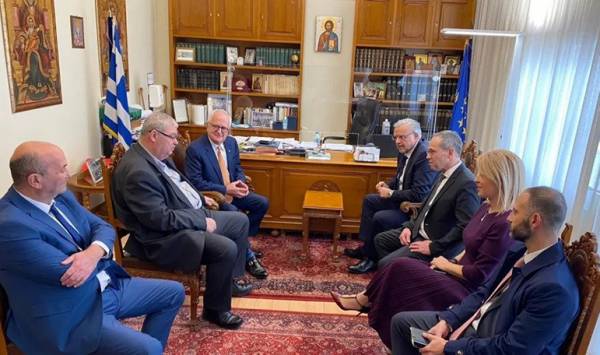 &Pi;&epsilon;&rho;&iota;&omicron;&delta;&epsilon;ί&alpha; &tau;&eta;&sigmaf; &delta;&iota;&omicron;ί&kappa;&eta;&sigma;&eta;&sigmaf; &tau;&eta;&sigmaf; &Tau;&rho;ά&pi;&epsilon;&zeta;&alpha;&sigmaf; &Pi;&epsilon;&iota;&rho;&alpha;&iota;ώ&sigmaf; &sigma;&tau;&alpha; &Iota;&omega;ά&nu;&nu;&iota;&nu;&alpha;