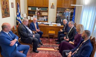 &Pi;&epsilon;&rho;&iota;&omicron;&delta;&epsilon;ί&alpha; &tau;&eta;&sigmaf; &delta;&iota;&omicron;ί&kappa;&eta;&sigma;&eta;&sigmaf; &tau;&eta;&sigmaf; &Tau;&rho;ά&pi;&epsilon;&zeta;&alpha;&sigmaf; &Pi;&epsilon;&iota;&rho;&alpha;&iota;ώ&sigmaf; &sigma;&tau;&alpha; &Iota;&omega;ά&nu;&nu;&iota;&nu;&alpha;