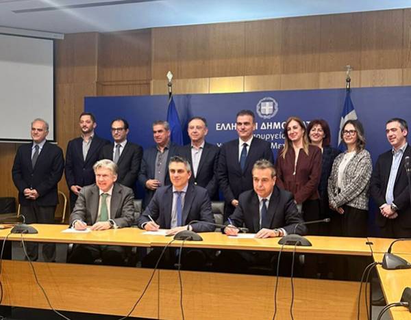 &Delta;&omega;&rho;&epsilon;ά &tau;&eta;&sigmaf; &Epsilon;&Alpha;&Epsilon;&Epsilon; &gamma;&iota;&alpha; &tau;&eta;&nu; &alpha;&nu;&alpha;&beta;ά&theta;&mu;&iota;&sigma;&eta; &epsilon;&iota;&delta;&iota;&kappa;ώ&nu; &sigma;&chi;&omicron;&lambda;&epsilon;ί&omega;&nu; &sigma;&tau;&eta; &Lambda;ά&rho;&iota;&sigma;&alpha;