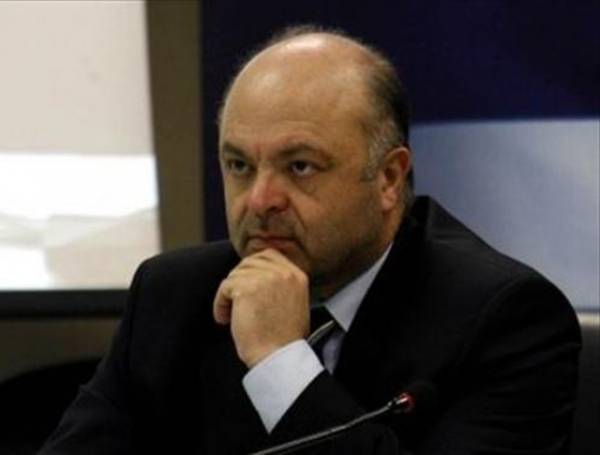&Zeta;&alpha;&nu;&iota;ά&sigmaf; (Eurobank): &Omicron;&iota; &epsilon;&lambda;&lambda;&eta;&nu;&iota;&kappa;έ&sigmaf; &tau;&rho;ά&pi;&epsilon;&zeta;&epsilon;&sigmaf; &chi;&rho;&eta;&mu;&alpha;&tau;&omicron;&delta;&omicron;&tau;&omicron;ύ&nu; &tau;&eta; &nu;έ&alpha; &alpha;&nu;&alpha;&pi;&tau;&upsilon;&xi;&iota;&alpha;&kappa;ή &phi;ά&sigma;&eta; &tau;&eta;&sigmaf; &epsilon;&lambda;&lambda;&eta;&nu;&iota;&kappa;ή&sigmaf; &omicron;&iota;&kappa;&omicron;&nu;&omicron;&mu;ί&alpha;&sigmaf;