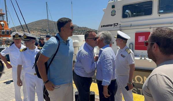 &Beta;. &Kappa;&iota;&kappa;ί&lambda;&iota;&alpha;&sigmaf; &alpha;&pi;ό &Lambda;έ&rho;&omicron;: &laquo;&Alpha;&nu;&alpha;&beta;&alpha;&theta;&mu;ί&zeta;&omicron;&upsilon;&mu;&epsilon; &tau;&iota;&sigmaf; &lambda;&iota;&mu;&epsilon;&nu;&iota;&kappa;έ&sigmaf; &upsilon;&pi;&omicron;&delta;&omicron;&mu;έ&sigmaf; - &Pi;&rho;&omicron;&chi;&omega;&rho;ά&mu;&epsilon; &sigma;&tau;&eta;&nu; &alpha;&nu;ά&pi;&tau;&upsilon;&xi;&eta; &mu;&omicron;&nu;ά&delta;&omega;&nu; &alpha;&phi;&alpha;&lambda;ά&tau;&omega;&sigma;&eta;&sigmaf;&raquo;