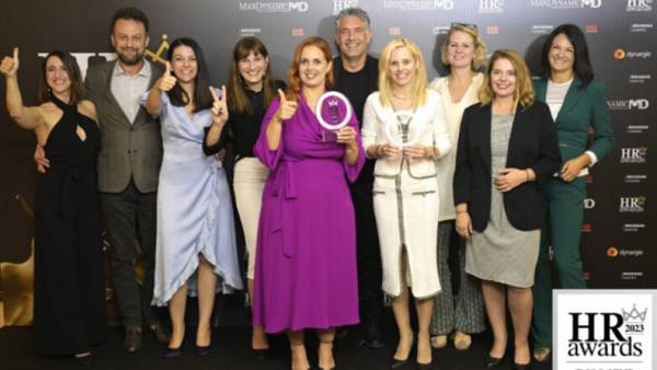 &Delta;&iota;&pi;&lambda;ή &delta;&iota;ά&kappa;&rho;&iota;&sigma;&eta; &tau;&eta;&sigmaf; Sanofi &Epsilon;&lambda;&lambda;ά&delta;&alpha;&sigmaf; &sigma;&tau;&alpha; HR Awards 2023