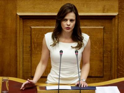 &Epsilon;. &Alpha;&chi;&tau;&sigma;&iota;ό&gamma;&lambda;&omicron;&upsilon; &gamma;&iota;&alpha; market pass: &Alpha;&pi;&rho;ό&sigma;&phi;&omicron;&rho;&eta; &kappa;&alpha;&iota; &pi;&rho;&omicron;&sigma;&beta;&lambda;&eta;&tau;&iota;&kappa;ή &alpha;&pi;ό&pi;&epsilon;&iota;&rho;&alpha; &epsilon;&xi;&alpha;&gamma;&omicron;&rho;ά&sigmaf;