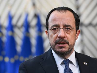 &Pi;&rho;&omicron;&sigma;&eta;&lambda;&omega;&mu;έ&nu;&omicron;&sigmaf; &sigma;&epsilon; &lambda;ύ&sigma;&eta; &delta;&eta;&lambda;ώ&nu;&epsilon;&iota; &omicron; &Nu;. &Chi;&rho;&iota;&sigma;&tau;&omicron;&delta;&omicron;&upsilon;&lambda;ί&delta;&eta;&sigmaf; &mu;&epsilon; &alpha;&phi;&omicron;&rho;&mu;ή &tau;&eta; &mu;&alpha;ύ&rho;&eta; &epsilon;&pi;έ&tau;&epsilon;&iota;&omicron; &tau;&omicron;&upsilon; &laquo;&Alpha;&tau;&tau;ί&lambda;&alpha; 2&raquo;