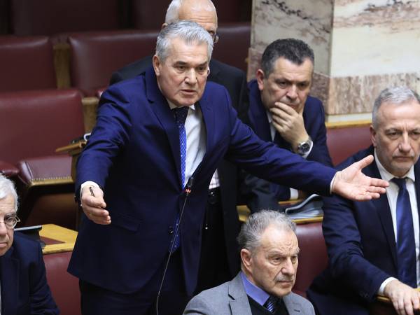 &Delta;&iota;&alpha;&gamma;&rho;&alpha;&phi;ή &tau;&omicron;&upsilon; &Delta;&eta;&mu;ή&tau;&rho;&eta; &Kappa;&upsilon;&rho;&iota;&alpha;&zeta;ί&delta;&eta; &alpha;&pi;ό &tau;&eta; &Nu;&Delta; &mu;&epsilon;&tau;ά &tau;&eta; &chi;&upsilon;&delta;&alpha;&iota;ό&tau;&eta;&tau;&alpha; &kappa;&alpha;&tau;ά &tau;&eta;&sigmaf; &Zeta;&omega;ή&sigmaf; &Kappa;&omega;&nu;&sigma;&tau;&alpha;&nu;&tau;&omicron;&pi;&omicron;ύ&lambda;&omicron;&upsilon;