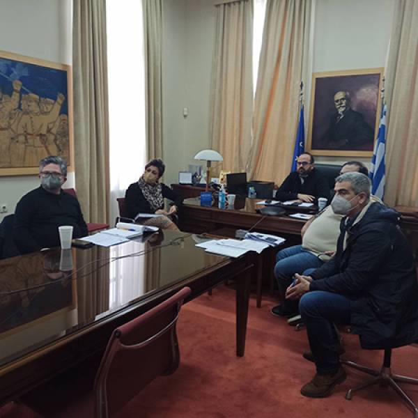 &Sigma;&upsilon;&nu;&epsilon;&rho;&gamma;&alpha;&sigma;ί&alpha; &tau;&eta;&sigmaf; &Gamma;. &Gamma;. &Alpha;&iota;&gamma;&alpha;ί&omicron;&upsilon; &kappa;&alpha;&iota; &Nu;&eta;&sigma;&iota;&omega;&tau;&iota;&kappa;ή&sigmaf; &Pi;&omicron;&lambda;&iota;&tau;&iota;&kappa;ή&sigmaf; &mu;&epsilon; &tau;&eta;&nu; &Alpha;&kappa;&alpha;&delta;&eta;&mu;ί&alpha; &Alpha;&theta;&eta;&nu;ώ&nu; &gamma;&iota;&alpha; &tau;&eta;&nu; &kappa;&lambda;&iota;&mu;&alpha;&tau;&iota;&kappa;ή &alpha;&lambda;&lambda;&alpha;&gamma;ή &kappa;&alpha;&iota; &nu;&eta;&sigma;&iota;&omega;&tau;&iota;&kappa;ό&tau;&eta;&tau;&alpha; - &laquo;&Pi;&iota;&lambda;ό&tau;&omicron;&sigmaf;&raquo; &eta; &Sigma;ί&phi;&nu;&omicron;&sigmaf;