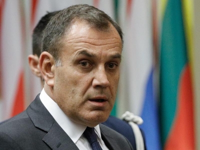 &Tau;&sigma;&alpha;&beta;&omicron;ύ&sigma;&omicron;&gamma;&lambda;&omicron;&upsilon;: &laquo;&Alpha;&upsilon;&tau;ά &pi;&omicron;&upsilon; &lambda;έ&nu;&epsilon; &omicron;&iota; Έ&lambda;&lambda;&eta;&nu;&epsilon;&sigmaf; &epsilon;ί&nu;&alpha;&iota; &alpha;&nu;&omicron;&eta;&sigma;ί&epsilon;&sigmaf;&raquo; - &Pi;&alpha;&nu;&alpha;&gamma;&iota;&omega;&tau;ό&pi;&omicron;&upsilon;&lambda;&omicron;&sigmaf;: &laquo;&Alpha;&nu; &chi;&rho;&epsilon;&iota;&alpha;&sigma;&tau;&epsilon;ί &theta;&alpha; &delta;&epsilon;ί&xi;&omicron;&upsilon;&mu;&epsilon; &tau;&alpha; &delta;ό&nu;&tau;&iota;&alpha; &mu;&alpha;&sigmaf;&raquo;
