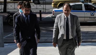 &Omicron; &Chi;&rho;. &Sigma;&pi;ί&rho;&tau;&zeta;&eta;&sigmaf; &kappa;&alpha;&tau;&alpha;&gamma;&gamma;έ&lambda;&lambda;&epsilon;&iota; &pi;&alpha;&rho;&alpha;&kappa;&omicron;&lambda;&omicron;ύ&theta;&eta;&sigma;&eta; &tau;&omicron;&upsilon; &kappa;&iota;&nu;&eta;&tau;&omicron;ύ &tau;&omicron;&upsilon; &mu;&epsilon; Predator
