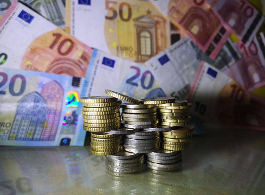 &Epsilon;&lambda;ά&chi;&iota;&sigma;&tau;&omicron; &Epsilon;&gamma;&gamma;&upsilon;&eta;&mu;έ&nu;&omicron; &Epsilon;&iota;&sigma;ό&delta;&eta;&mu;&alpha;: &Alpha;ύ&xi;&eta;&sigma;&eta; &kappa;&alpha;&tau;ά 8% &gamma;&iota;&alpha; &tau;&iota;&sigmaf; &alpha;&iota;&tau;ή&sigma;&epsilon;&iota;&sigmaf; &pi;&omicron;&upsilon; &theta;&alpha; &epsilon;&gamma;&kappa;&rho;&iota;&theta;&omicron;ύ&nu; &alpha;&pi;ό 1&eta;&sigmaf; &Delta;&epsilon;&kappa;&epsilon;&mu;&beta;&rho;ί&omicron;&upsilon;