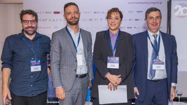 &Eta; Sanofi &Epsilon;&lambda;&lambda;ά&delta;&alpha;&sigmaf; &sigma;&tau;&omicron; &Pi;&alpha;&nu;&epsilon;&lambda;&lambda;ή&nu;&iota;&omicron; &Sigma;&upsilon;&nu;έ&delta;&rho;&iota;&omicron; &Omicron;&iota;&kappa;&omicron;&nu;&omicron;&mu;&iota;&kappa;ώ&nu; &kappa;&alpha;&iota; &Pi;&omicron;&lambda;&iota;&tau;&iota;&kappa;ή&sigmaf; &tau;&eta;&sigmaf; &Upsilon;&gamma;&epsilon;ί&alpha;&sigmaf;