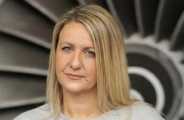 AEGEAN: &Nu;έ&alpha; Corporate Affairs &amp; Communications Director &eta; &Mu;&alpha;&rho;ί&nu;&alpha; &Beta;ά&lambda;&beta;&eta;