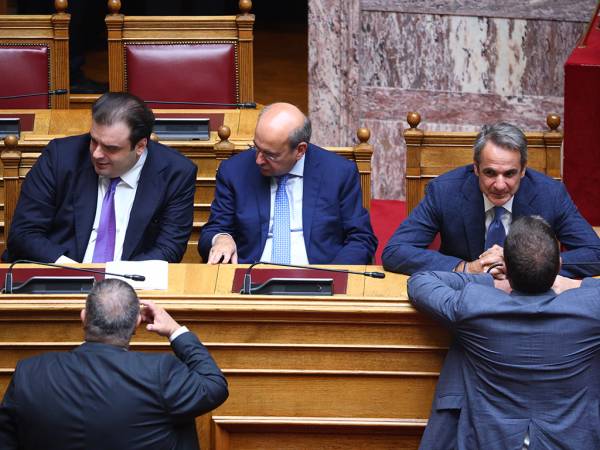 &Sigma;&tau;&eta; &Beta;&omicron;&upsilon;&lambda;ή &tau;&omicron; &pi;&rho;&omicron;&sigma;&chi;έ&delta;&iota;&omicron; &tau;&omicron;&upsilon; &pi;&rho;&omicron;ϋ&pi;&omicron;&lambda;&omicron;&gamma;&iota;&sigma;&mu;&omicron;ύ 2026 - Ό&lambda;&alpha; &tau;&alpha; &mu;έ&tau;&rho;&alpha; &kappa;&alpha;&iota; &omicron;&iota; &pi;&alpha;&rho;&epsilon;&mu;&beta;ά&sigma;&epsilon;&iota;&sigmaf;