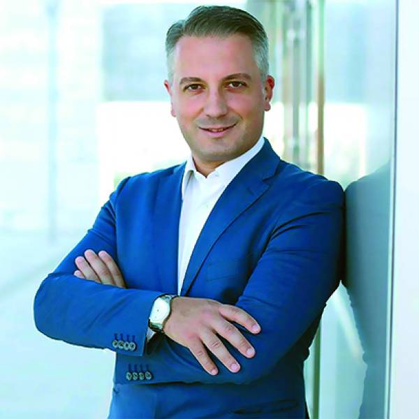 &Kappa;&upsilon;&rho;&iota;ά&kappa;&omicron;&sigmaf; &Mu;&epsilon;&rho;&epsilon;&lambda;ή&sigmaf; (&Epsilon;&Epsilon;&Theta;): &laquo;&Delta;&iota;&epsilon;&kappa;&delta;&iota;&kappa;&omicron;ύ&mu;&epsilon; &tau;&eta;&nu; έ&nu;&tau;&alpha;&xi;&eta; &tau;&omega;&nu; &alpha;&sigma;&phi;&alpha;&lambda;&iota;&sigma;&tau;&iota;&kappa;ώ&nu; &delta;&iota;&alpha;&mu;&epsilon;&sigma;&omicron;&lambda;&alpha;&beta;&eta;&tau;ώ&nu; &sigma;&tau;&alpha; &pi;&rho;&omicron;&gamma;&rho;ά&mu;&mu;&alpha;&tau;&alpha; &psi;&eta;&phi;&iota;&alpha;&kappa;&omicron;ύ &mu;&epsilon;&tau;&alpha;&sigma;&chi;&eta;&mu;&alpha;&tau;&iota;&sigma;&mu;&omicron;ύ&raquo;