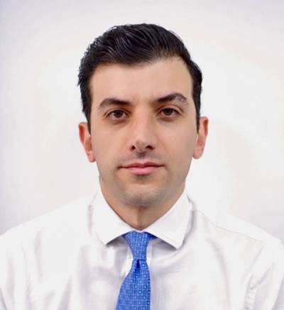&Omicron; &Kappa;&omega;&nu;&sigma;&tau;&alpha;&nu;&tau;ί&nu;&omicron;&sigmaf; &Mu;&epsilon;&gamma;&alpha;&lambda;&omicron;&omicron;&iota;&kappa;&omicron;&nu;ό&mu;&omicron;&upsilon; &nu;έ&omicron;&sigmaf; &omicron;&iota;&kappa;&omicron;&nu;&omicron;&mu;&iota;&kappa;ό&sigmaf; &delta;&iota;&epsilon;&upsilon;&theta;&upsilon;&nu;&tau;ή&sigmaf; &sigma;&tau;&eta; NAK Insurance Brokers