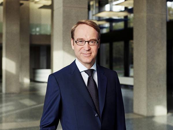 &Pi;&alpha;&rho;&alpha;&iota;&tau;ή&theta;&eta;&kappa;&epsilon; &omicron; &pi;&rho;ό&epsilon;&delta;&rho;&omicron;&sigmaf; &tau;&eta;&sigmaf; Bundesbank Jens Weidmann