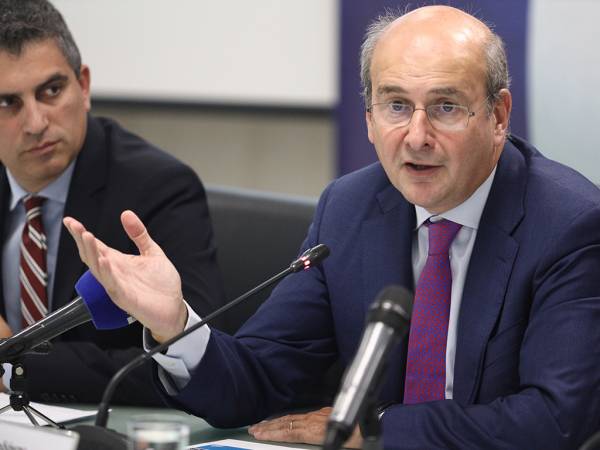 &Epsilon;&xi;&epsilon;&iota;&delta;ί&kappa;&epsilon;&upsilon;&sigma;&eta; &tau;&omega;&nu; &mu;έ&tau;&rho;&omega;&nu; &tau;&eta;&sigmaf; &Delta;&Epsilon;&Theta; &alpha;&pi;ό &tau;&omicron; &omicron;&iota;&kappa;&omicron;&nu;&omicron;&mu;&iota;&kappa;ό &epsilon;&pi;&iota;&tau;&epsilon;&lambda;&epsilon;ί&omicron; - 12 &alpha;&upsilon;&xi;ή&sigma;&epsilon;&iota;&sigmaf; &alpha;&pi;&omicron;&delta;&omicron;&chi;ώ&nu; &kappa;&alpha;&iota; 12 &nu;έ&epsilon;&sigmaf; &mu;&epsilon;&iota;ώ&sigma;&epsilon;&iota;&sigmaf; &phi;ό&rho;&omega;&nu;