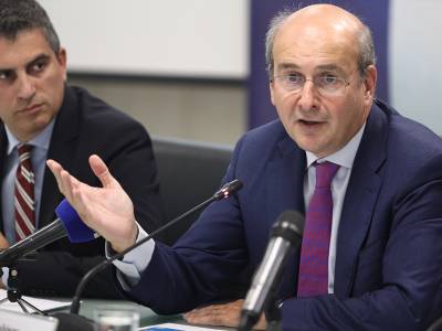 &Epsilon;&xi;&epsilon;&iota;&delta;ί&kappa;&epsilon;&upsilon;&sigma;&eta; &tau;&omega;&nu; &mu;έ&tau;&rho;&omega;&nu; &tau;&eta;&sigmaf; &Delta;&Epsilon;&Theta; &alpha;&pi;ό &tau;&omicron; &omicron;&iota;&kappa;&omicron;&nu;&omicron;&mu;&iota;&kappa;ό &epsilon;&pi;&iota;&tau;&epsilon;&lambda;&epsilon;ί&omicron; - 12 &alpha;&upsilon;&xi;ή&sigma;&epsilon;&iota;&sigmaf; &alpha;&pi;&omicron;&delta;&omicron;&chi;ώ&nu; &kappa;&alpha;&iota; 12 &nu;έ&epsilon;&sigmaf; &mu;&epsilon;&iota;ώ&sigma;&epsilon;&iota;&sigmaf; &phi;ό&rho;&omega;&nu;