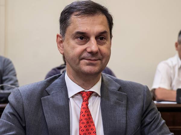&Tau;&omicron;&nu; &Chi;ά&rho;&eta; &Theta;&epsilon;&omicron;&chi;ά&rho;&eta; &pi;&rho;&omicron;&tau;&epsilon;ί&nu;&epsilon;&iota; &eta; &kappa;&upsilon;&beta;έ&rho;&nu;&eta;&sigma;&eta; &gamma;&iota;&alpha; &tau;&eta; &theta;έ&sigma;&eta; &tau;&omicron;&upsilon; &gamma;.&gamma;. &tau;&omicron;&upsilon; &Pi;&alpha;&gamma;&kappa;ό&sigma;&mu;&iota;&omicron;&upsilon; &Omicron;&rho;&gamma;&alpha;&nu;&iota;&sigma;&mu;&omicron;ύ &Tau;&omicron;&upsilon;&rho;&iota;&sigma;&mu;&omicron;ύ
