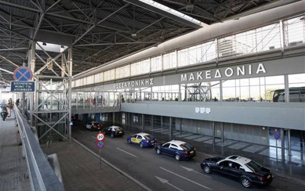 &Sigma;&chi;&epsilon;&delta;ό&nu; 60 &epsilon;&kappa;&alpha;&tau;. &epsilon;&pi;&iota;&beta;ά&tau;&epsilon;&sigmaf; &sigma;&tau;&alpha; &epsilon;&lambda;&lambda;&eta;&nu;&iota;&kappa;ά &alpha;&epsilon;&rho;&omicron;&delta;&rho;ό&mu;&iota;&alpha; &tau;&omicron; &epsilon;&nu;&nu;&epsilon;ά&mu;&eta;&nu;&omicron;