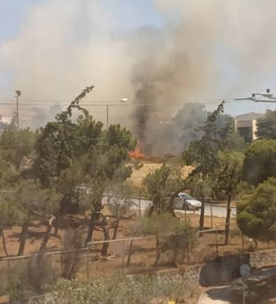 &Phi;&omega;&tau;&iota;ά &tau;ώ&rho;&alpha; &sigma;&tau;&eta; &Beta;&omicron;ύ&lambda;&alpha; &sigma;&epsilon; &omicron;&iota;&kappa;&iota;&sigma;&tau;&iota;&kappa;ό &iota;&sigma;&tau;ό