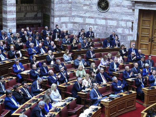 &Mu;&eta;&tau;&alpha;&rho;ά&kappa;&eta;&sigmaf;, &Tau;&sigma;&iota;ά&rho;&alpha;&sigmaf;, &Pi;&alpha;&pi;&alpha;&kappa;ώ&sigma;&tau;&alpha;, &Kappa;&epsilon;&phi;&alpha;&lambda;&omicron;&gamma;&iota;ά&nu;&nu;&eta;&sigmaf;, &Sigma;&kappa;&rho;έ&kappa;&alpha;&sigmaf; &zeta;&eta;&tau;&omicron;ύ&nu; &tau;&eta;&nu; ά&rho;&sigma;&eta; &tau;&eta;&sigmaf; &alpha;&sigma;&upsilon;&lambda;ί&alpha;&sigmaf; &tau;&omicron;&upsilon;&sigmaf;