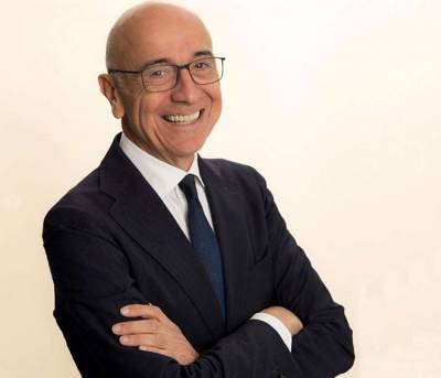 &Omicron; &kappa;. &Pi;έ&tau;&rho;&omicron;&sigmaf; &Pi;&alpha;&pi;&alpha;&nu;&iota;&kappa;&omicron;&lambda;ά&omicron;&upsilon; &alpha;&nu;&alpha;&lambda;&alpha;&mu;&beta;ά&nu;&epsilon;&iota; CEO &sigma;&tau;&eta;&nu; AGCS &kappa;&alpha;&iota; &sigma;&tau;&eta;&nu; Allianz Commercial