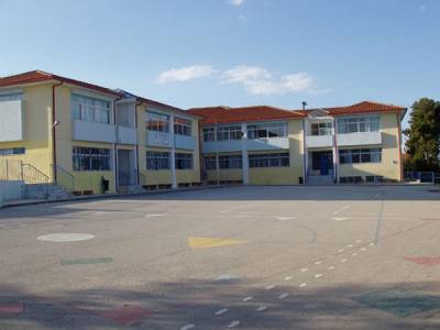 &Mu;έ&sigma;&omega; &tau;&omicron;&upsilon; edupass.gov.gr &alpha;&pi;ό &tau;&eta;&nu; &Delta;&epsilon;&upsilon;&tau;έ&rho;&alpha; &eta; &sigma;&chi;&omicron;&lambda;&iota;&kappa;ή &kappa;ά&rho;&tau;&alpha; &gamma;&iota;&alpha; &tau;&alpha; &delta;&eta;&mu;ό&sigma;&iota;&alpha; &sigma;&chi;&omicron;&lambda;&epsilon;ί&alpha;