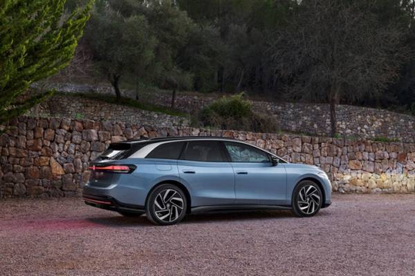 Volkswagen: &Sigma;&chi;έ&delta;&iota;&omicron; &gamma;&iota;&alpha; &mu;&epsilon;ί&omega;&sigma;&eta; &kappa;ό&sigma;&tau;&omicron;&upsilon;&sigmaf; 20% έ&omega;&sigmaf; &tau;&omicron; 2028 - 35.000 &alpha;&pi;&omicron;&lambda;ύ&sigma;&epsilon;&iota;&sigmaf; έ&omega;&sigmaf; &tau;&omicron; 2030