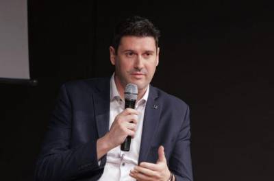 &Mu;&alpha;&sigma;&omicron;ύ&tau;&eta;&sigmaf; &Alpha;&Epsilon;: &Nu;έ&omicron;&sigmaf; CEO &omicron; &Theta;&epsilon;ό&delta;&omega;&rho;&omicron;&sigmaf; &Gamma;&epsilon;&rho;&omicron;&sigma;&tau;&epsilon;&rho;&gamma;&iota;&omicron;ύ&delta;&eta;&sigmaf;
