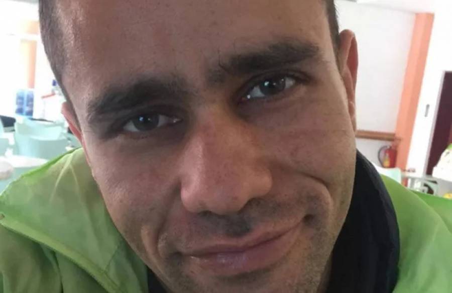 &Alpha;&nu;&tau;ώ&nu;&eta;&sigmaf; &Kappa;&alpha;&rho;&upsilon;ώ&tau;&eta;&sigmaf;: Έ&nu;&omicron;&chi;&omicron;&iota; &gamma;&iota;&alpha; &tau;&omicron;&nu; &theta;ά&nu;&alpha;&tau;ό &tau;&omicron;&upsilon; o ύ&pi;&alpha;&rho;&chi;&omicron;&sigmaf; &kappa;&alpha;&iota; o &kappa;&alpha;&pi;&epsilon;&tau;ά&nu;&iota;&omicron;&sigmaf; &tau;&omicron;&upsilon; Blue Horizon
