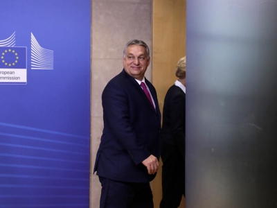 &Sigma;&upsilon;&nu;ά&nu;&tau;&eta;&sigma;&eta; &tau;&omicron;&upsilon; Έ&lambda;&lambda;&eta;&nu;&alpha; &pi;&rho;&omega;&theta;&upsilon;&pi;&omicron;&upsilon;&rho;&gamma;&omicron;ύ &mu;&epsilon; &tau;&omicron;&nu; &Omicron;ύ&gamma;&gamma;&rho;&omicron; &omicron;&mu;ό&lambda;&omicron;&gamma;ό &tau;&omicron;&upsilon;