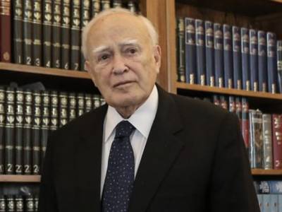 &Pi;έ&theta;&alpha;&nu;&epsilon; &omicron; &pi;&rho;ώ&eta;&nu; &Pi;&rho;ό&epsilon;&delta;&rho;&omicron;&sigmaf; &tau;&eta;&sigmaf; &Delta;&eta;&mu;&omicron;&kappa;&rho;&alpha;&tau;ί&alpha;&sigmaf; &Kappa;ά&rho;&omicron;&lambda;&omicron;&sigmaf; &Pi;&alpha;&pi;&omicron;ύ&lambda;&iota;&alpha;&sigmaf;