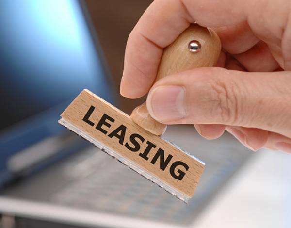 &Eta; &Chi;&rho;&eta;&mu;&alpha;&tau;&omicron;&delta;&omicron;&tau;&iota;&kappa;ή &Mu;ί&sigma;&theta;&omega;&sigma;&eta; (leasing) &epsilon;&pi;&epsilon;&kappa;&tau;&epsilon;ί&nu;&epsilon;&tau;&alpha;&iota; &kappa;&alpha;&iota; &sigma;&tau;&omicron;&upsilon;&sigmaf; &iota;&delta;&iota;ώ&tau;&epsilon;&sigmaf;