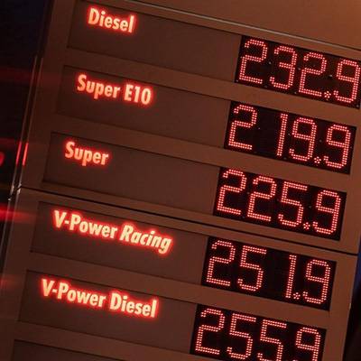 Έ&kappa;&pi;&tau;&omega;&sigma;&eta; &sigma;&tau;&iota;&sigmaf; &tau;&iota;&mu;έ&sigmaf; &tau;&eta;&sigmaf; &beta;&epsilon;&nu;&zeta;ί&nu;&eta;&sigmaf; &epsilon;&tau;&omicron;&iota;&mu;ά&zeta;&epsilon;&iota; &eta; &Gamma;&epsilon;&rho;&mu;&alpha;&nu;ί&alpha; &mu;&epsilon;&tau;ά &tau;&eta; &Gamma;&alpha;&lambda;&lambda;ί&alpha;
