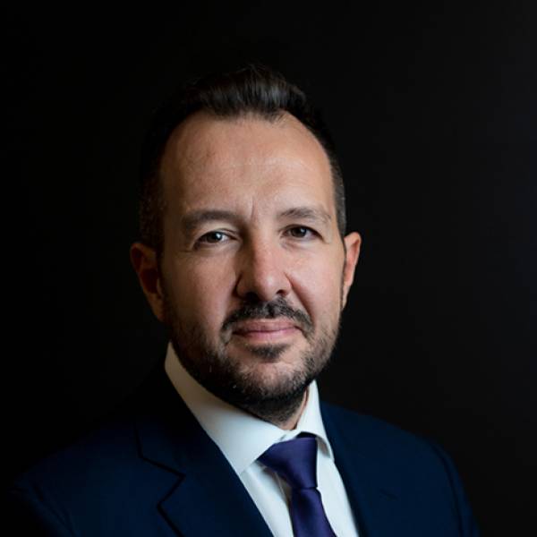 Philip Morris International: &Nu;έ&omicron;&sigmaf; &delta;&iota;&epsilon;&theta;&nu;ή&sigmaf; &rho;ό&lambda;&omicron;&sigmaf; &gamma;&iota;&alpha; &tau;&omicron;&nu; &Sigma;&tau;&alpha;ύ&rho;&omicron; &Delta;&rho;&alpha;&kappa;&omicron;&upsilon;&lambda;&alpha;&rho;ά&kappa;&omicron;