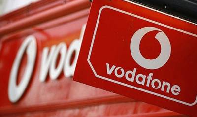 Vodafone &Epsilon;&lambda;&lambda;ά&delta;&alpha;&sigmaf;: &Sigma;&tau;&eta; &delta;&iota;&epsilon;ύ&theta;&upsilon;&nu;&sigma;&eta; &Epsilon;&mu;&pi;&omicron;&rho;&iota;&kappa;ώ&nu; &Lambda;&epsilon;&iota;&tau;&omicron;&upsilon;&rho;&gamma;&iota;ώ&nu; &eta; &Chi;&rho;&iota;&sigma;&tau;ί&nu;&alpha; &Pi;&alpha;&rho;&alpha;&sigma;&kappa;&epsilon;&upsilon;&omicron;&pi;&omicron;ύ&lambda;&omicron;&upsilon;