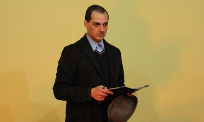&Pi;έ&theta;&alpha;&nu;&epsilon; &omicron; &eta;&theta;&omicron;&pi;&omicron;&iota;ό&sigmaf; &Delta;&iota;&omicron;&nu;ύ&sigma;&eta;&sigmaf; &Mu;&pi;&omicron;&upsilon;&lambda;ά&sigmaf;