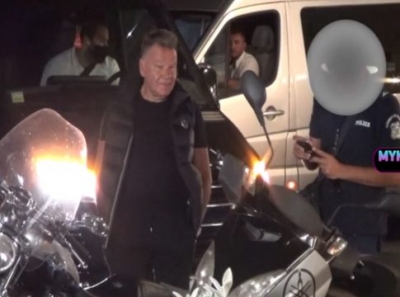 &Pi;&rho;ό&sigma;&tau;&iota;&mu;&omicron; &sigma;&tau;&omicron;&nu; &Alpha;&lambda;έ&xi;&eta; &Kappa;&omicron;ύ&gamma;&iota;&alpha; &gamma;&iota;&alpha; &tau;&eta;&nu; &alpha;&nu;&alpha;&sigma;&phi;ά&lambda;&iota;&sigma;&tau;&eta; &mu;&eta;&chi;&alpha;&nu;ή &tau;&omicron;&upsilon; &sigma;&tau;&eta; &Mu;ύ&kappa;&omicron;&nu;&omicron; - &Eta; &epsilon;&xi;ή&gamma;&eta;&sigma;&eta; &tau;&omicron;&upsilon; &pi;&omicron;&iota;&nu;&iota;&kappa;&omicron;&lambda;ό&gamma;&omicron;&upsilon;